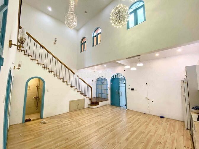 Nhà Xinh Có Sân Đậu Ôtô - 2PN - Hải Châu