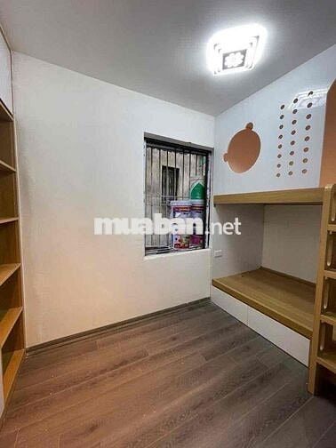 Bán nhà tập thể phố Bạch Mai nhà đẹp 2 thoáng ngõ thông đẹp ở ngay 50m
