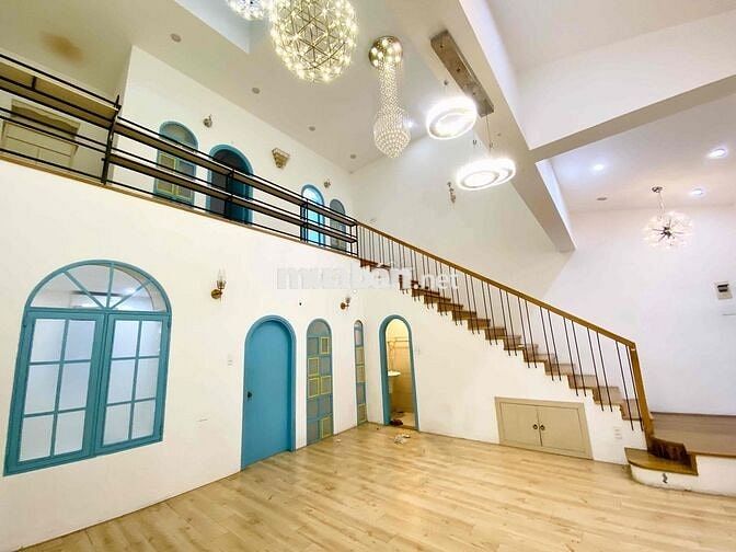 Nhà Xinh Có Sân Đậu Ôtô - 2PN - Hải Châu