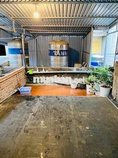 Bán nhà tập thể phố Yên Lạc nhà đẹp 2 thoáng dân trí cao ở ngay 100m t