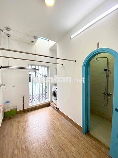 Nhà Xinh Có Sân Đậu Ôtô - 2PN - Hải Châu