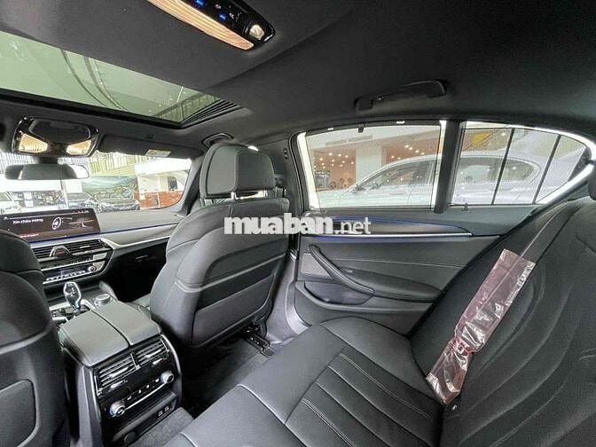BMW 5 Series 2022 530i M Sport Xe Mới  🇩🇪