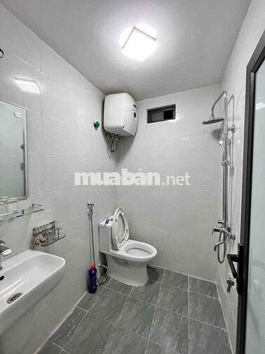 Bán nhà tập thể phố Thanh Nhàn nhà đẹp ở ngay 2 thoáng view mặt phố 12