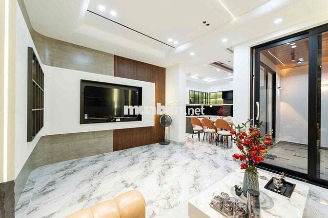 Nhà Đẹp Trung Tâm - 3PN - Đầy Đủ Nội Thất Cao Cấp