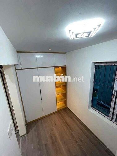 Bán nhà tập thể phố Bạch Mai nhà đẹp 2 thoáng ngõ thông đẹp ở ngay 50m