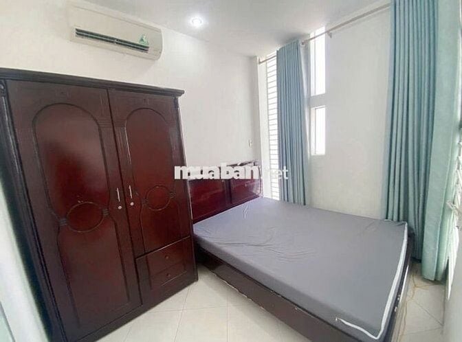 Chính chủ cho thuê giá rẽ căn hộ 2 phòng ngủ full NT trung tâm q3