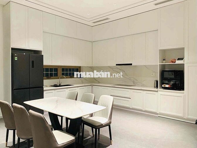 CHO THUÊ VILLA SANG TRỌNG – 5PN GẦN BIỂN PHẠM VĂN ĐỒNG