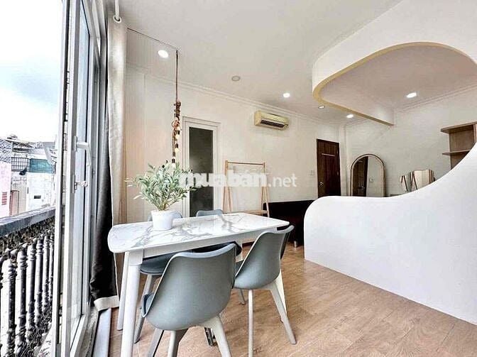 căn hộ full nội thất, 35m2, ban công, Thích Quảng Đức, Phú Nhuận