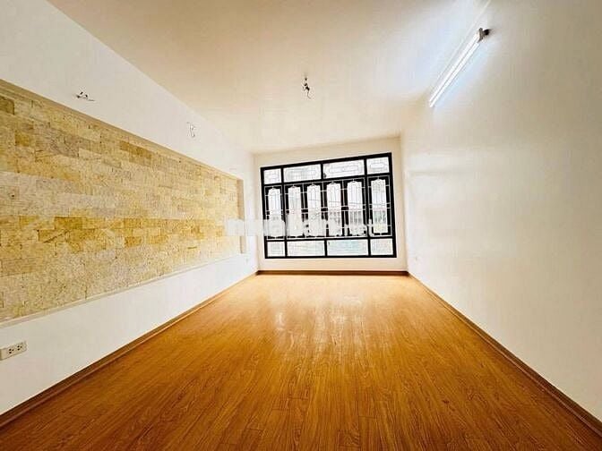 BÁN NHÀ PHÂN LÔ QUÂN ĐỘI – Ô TÔ TRÁNH – NHÀ ĐẸP Ở NGAY