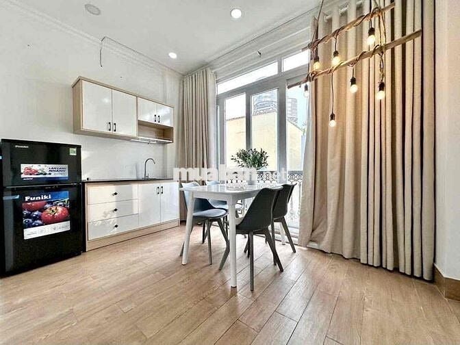căn hộ full nội thất, 35m2, ban công, Thích Quảng Đức, Phú Nhuận