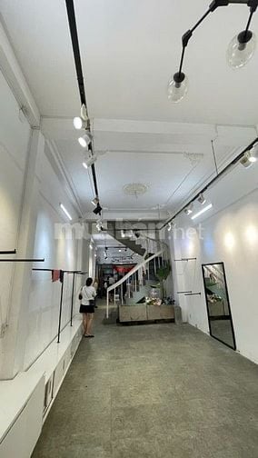 DTSD 352M2 -MẶT TIỀN ĐINH CÔNG TRÁNG P.TÂN ĐỊNH Q1 GIÁ SỐC