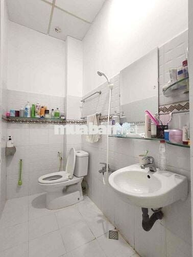 Bán nhà Tân Hương, 3 tầng, 37m2, 10m ra hẻm xe tải, Chỉ 3 đồng 6 TL