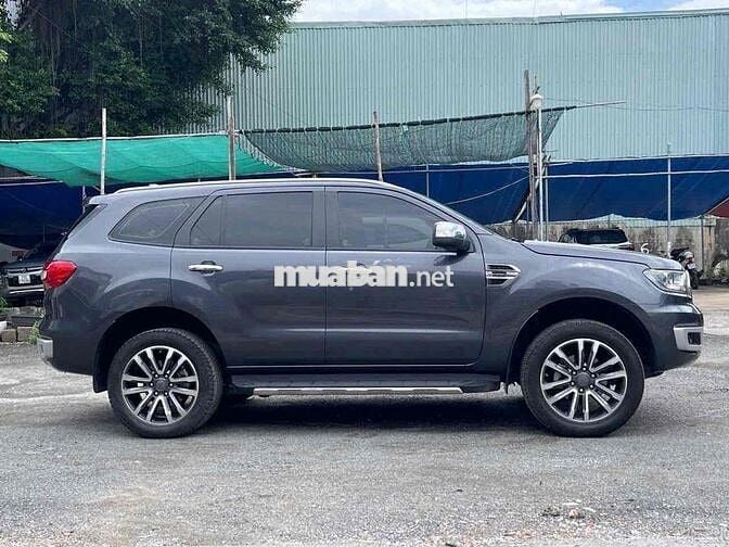 Ford Everest 2020 Titanium 2.0L AT 4x2 - 71000 km