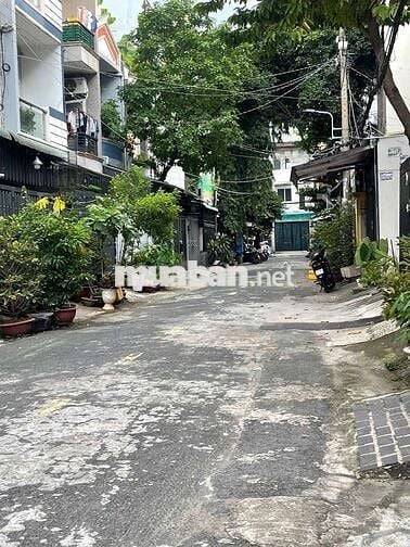 Mặt tiền hẻm thông xe tải đâu, thích hợp làm VPCT, kho chứa,gia đình ở