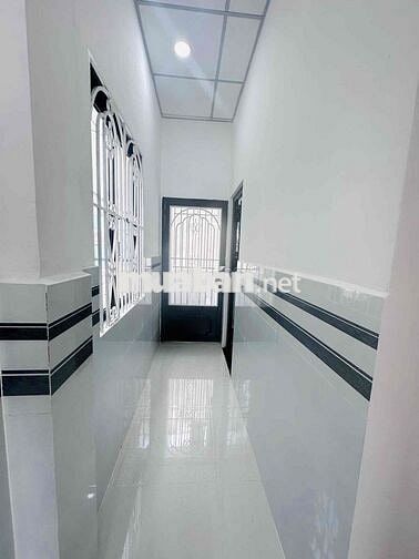 Nhà mới, 2 tầng, k lộ giới hẻm 100 Bùi Minh Trực- thông P Thế Hiển
