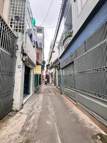 Bán nhà CMT8 6.4x17 Nở hậu 7m nhà C4 tiện xây dựng Giá: 16t8