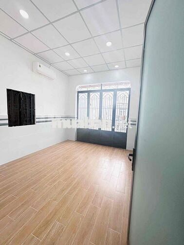 Nhà mới, 2 tầng, k lộ giới hẻm 100 Bùi Minh Trực- thông P Thế Hiển