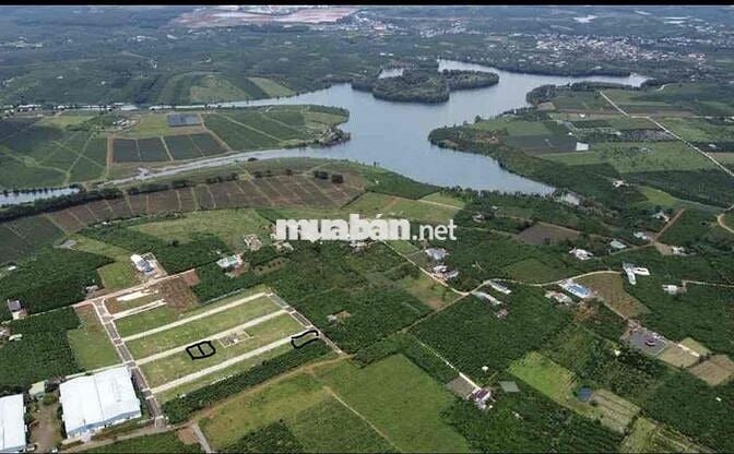 ra nhanh 2 lô liền kề sau chợ Lộc Quảng