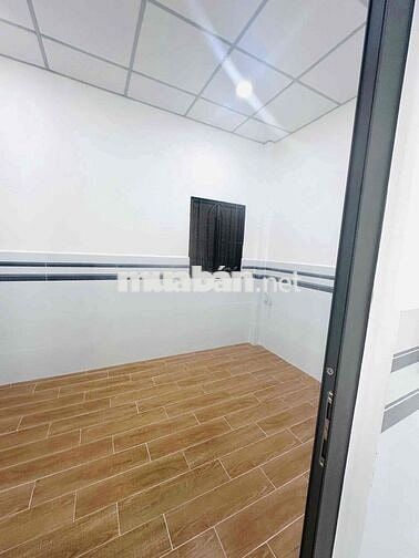 Nhà mới, 2 tầng, k lộ giới hẻm 100 Bùi Minh Trực- thông P Thế Hiển