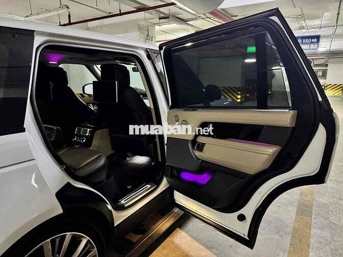 LandRover Range Rover Vouge 3,0 2019 - 50000 km