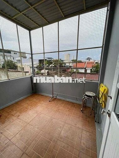 cho thuê nhà 2,5 tầng 2pn/3wc mặt tiền châu văn liêm