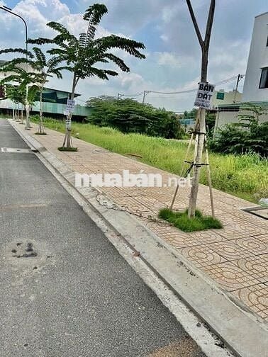 Đất KDC Sài Gòn Giá Ngộp, kv Đông Hòa, Dĩ An, 90m2 giá chỉ 890Tr,SHR