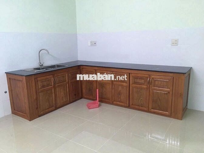 Nhà mặt tiền KDC Công ty 8 cho thuê, 4 phòng ngủ, 3 nhà vệ sinh