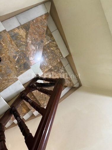Cho thuê nhà lô góc Nguyễn Chánh Yên Hoà Trung Hoà Cầu Giấy dtsd 160m2