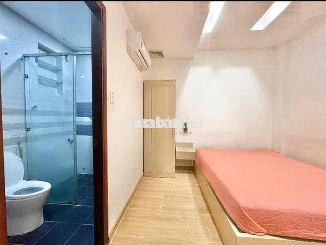 TRỐNG SẴN STUDIO 25m2 CÓ THANG MÁY NẰM NGAY TRUNG TÂM QUẬN 1