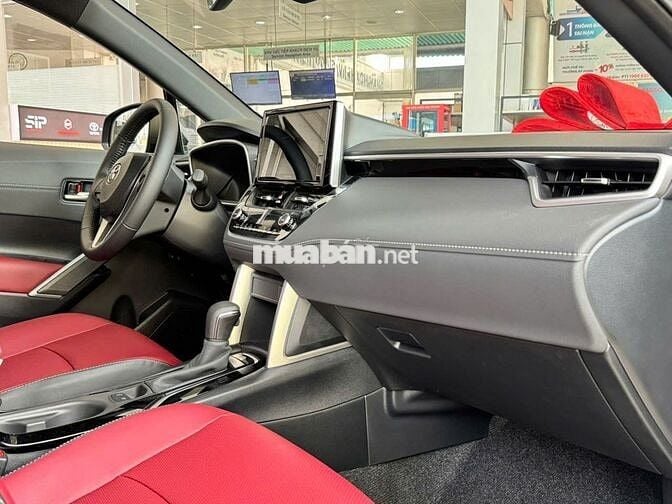 Toyota Cross 1.8V giá cực tốt - xe giao ngay