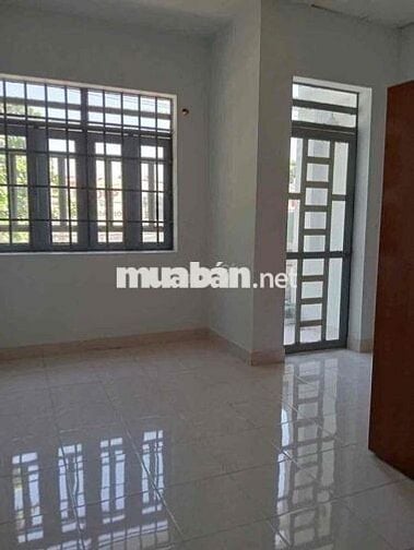 Cho thuê nhà kinh doanh mặt tiền TX52