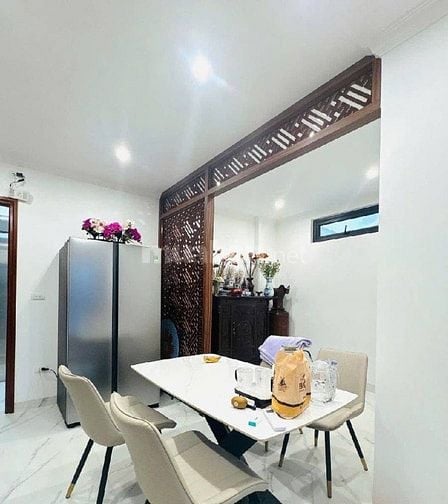 Siêu Phẩm-Lô Góc 53m2-5Tầng-Thang Máy-Mặt Ngõ Thông-Phố Hồng Mai-16Tỷ8
