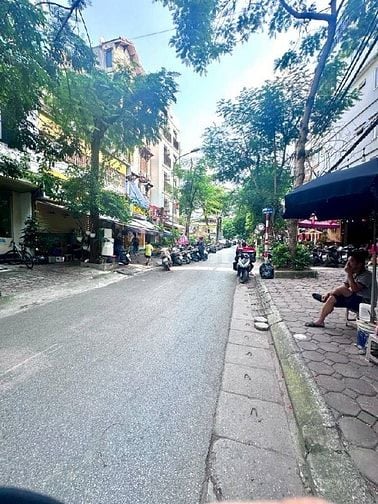 Siêu Phẩm-Lô Góc 53m2-5Tầng-Thang Máy-Mặt Ngõ Thông-Phố Hồng Mai-16Tỷ8