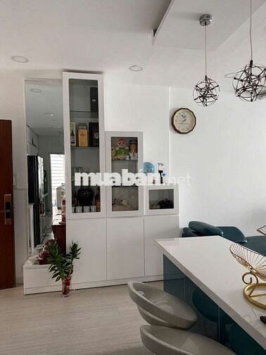 Chủ gửi căn hộ 3PN có đầy đủ nội thất , cho thuê gấp