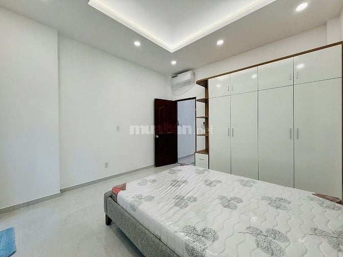 RA NHANH BÁN GẤP CĂN NHÀ Đ HOÀNG DIỆU, PHÚ NHUẬN.GẦN TRƯỜNG NGÔ TẤT TỐ