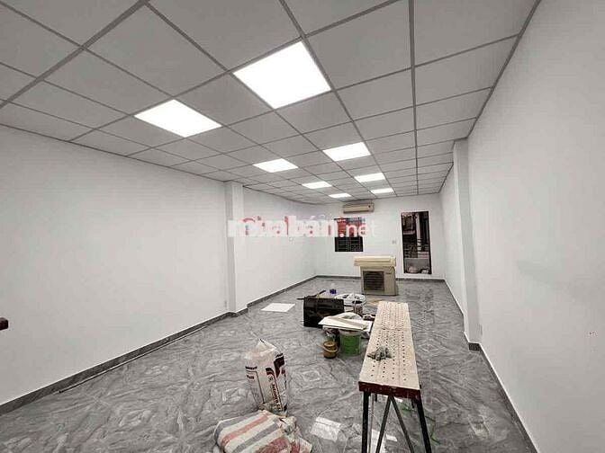 Cho thuê nhà Hẻm Xe Hơi - Khu Vực KD Đa Ngành 4.5x20 Q1