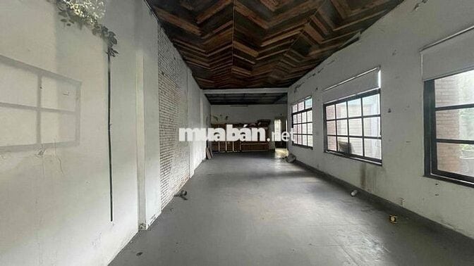 Cho thuê mặt bằng kinh doanh vừa nhà vừa đất