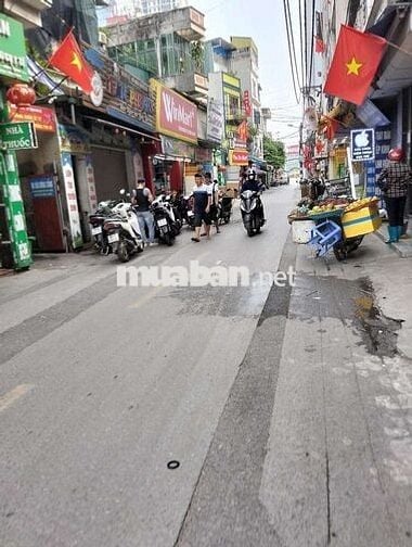 Tôi cần bán nhà Phú Đô mặt ngõ ô tô cách 1 nhà ra phố, nhà 5tầng .