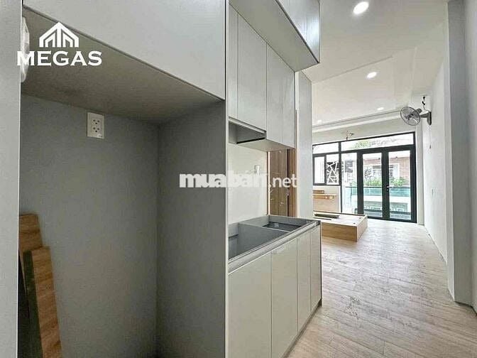 STUDIO BAN CÔNG SIÊU THOÁNG MÁT TÂN HƯNG