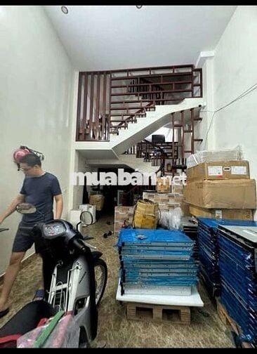 Tôi cần bán nhà Phú Đô mặt ngõ ô tô cách 1 nhà ra phố, nhà 5tầng .