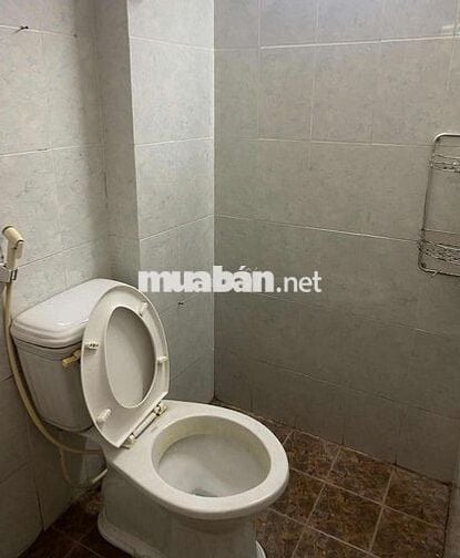 Nhà Bùi Quang Là gv dt 4x9m 1 lầu đúc suốt 2wc