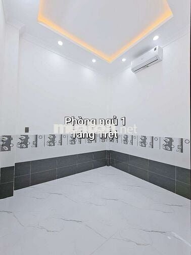 Nhà tân cổ Điển 3 Phòng Ngủ. GẦN ĐẠI HỌC CẦN THƠ