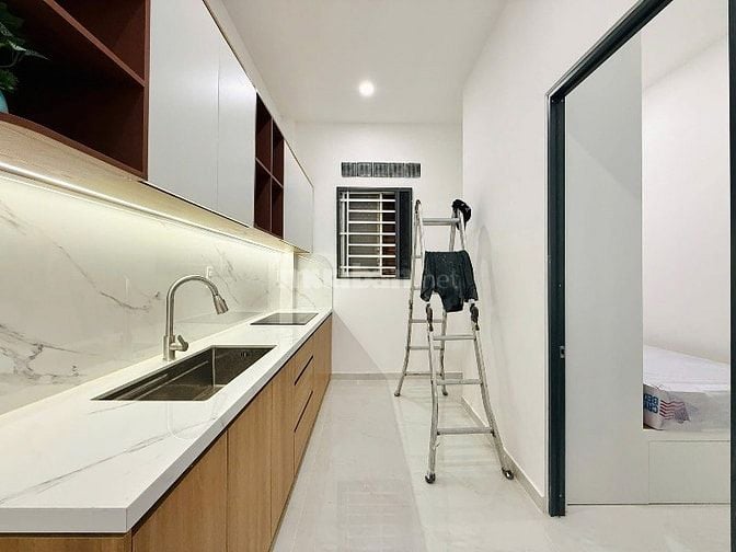 RA NHANH BÁN GẤP CĂN NHÀ Đ HOÀNG DIỆU, PHÚ NHUẬN.GẦN TRƯỜNG NGÔ TẤT TỐ