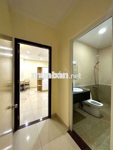 STUDIO TÁCH BẾP - FULL NỘI THẤT - RỘNG 30M2 TẠI VÒNG XOAY HÀNG XANH