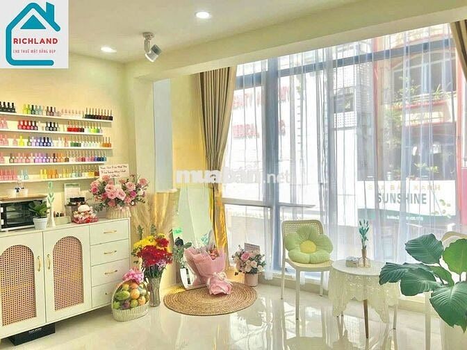 Cho thuê nhà mặt tiền:  Rạch Bùng Binh,Q.3 + Diện tích: 7m x 5m(2L)