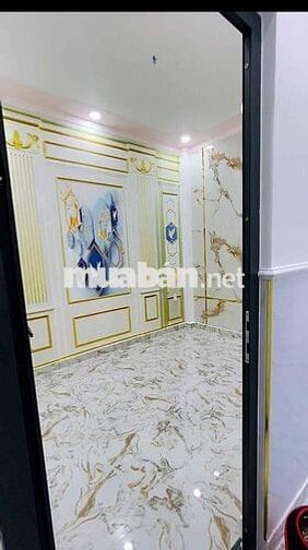 bán nhà 1 lầu 1 trệt sân xe hơi 7 chổ. TP Dĩ An