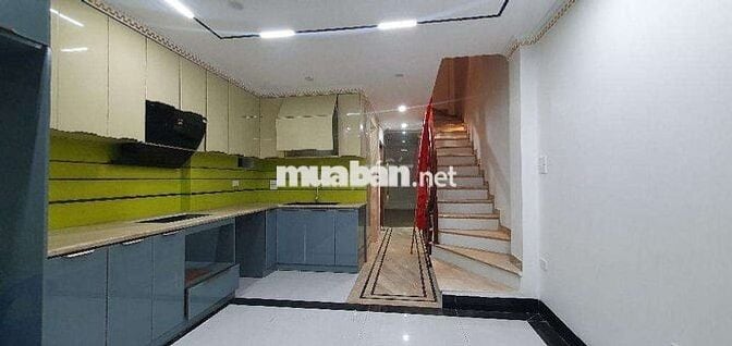 Bán nhà Mặt phố 7 tầng thang máy- gần TTTM Aeon Long Biên, đẳng cấp