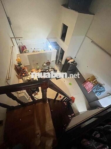 Cho thuê nhà Nguyên Căn 2 tầng sát Chợ Bà Hoa