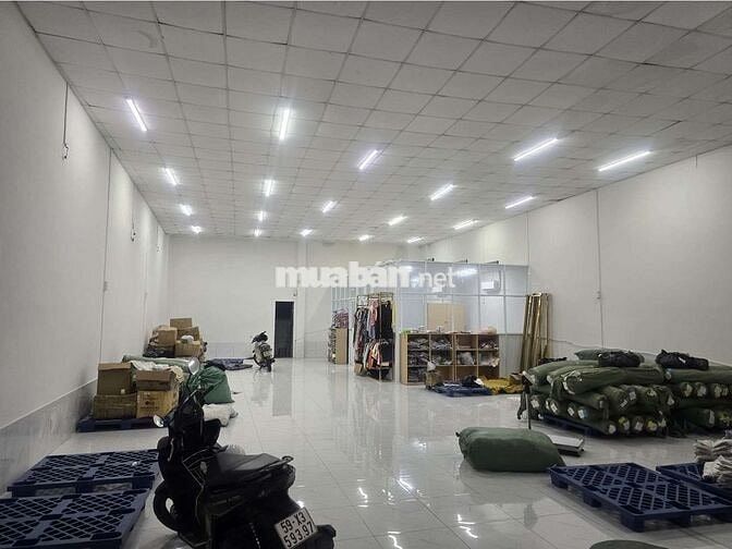 CHO THUÊ KHO,XƯỞNG 300M², Đ XE CÔNG KCN TÂN BÌNH