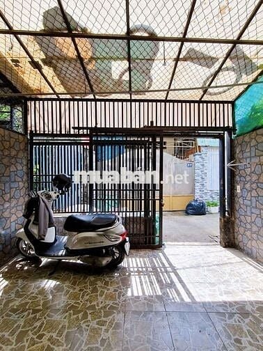 Nhà trệt rộng kế siêu thị Lotte Mart